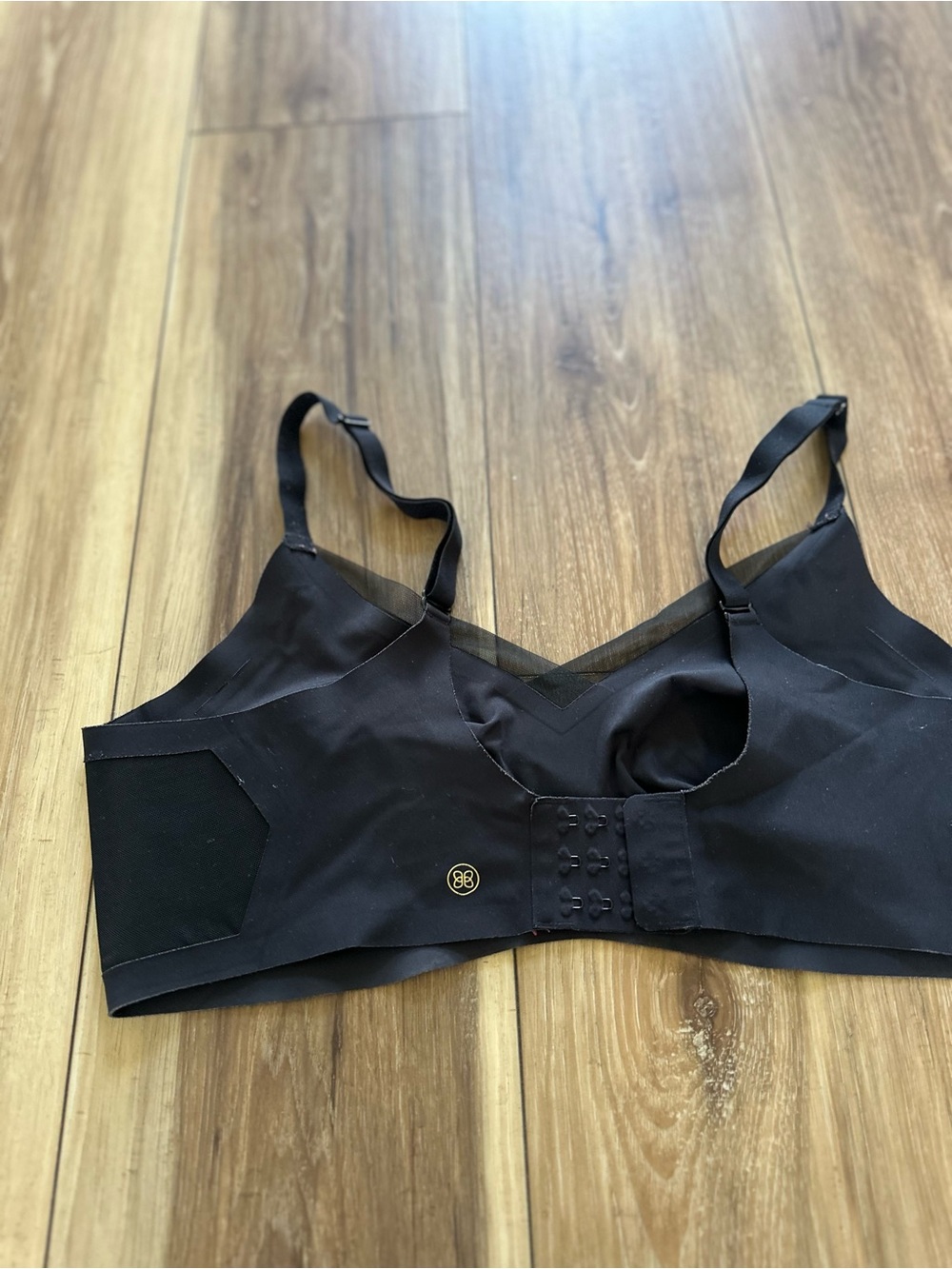 Honeylove Black Wireless Seamless Scoop Bra with Mesh Trim - Picture 6 of 6